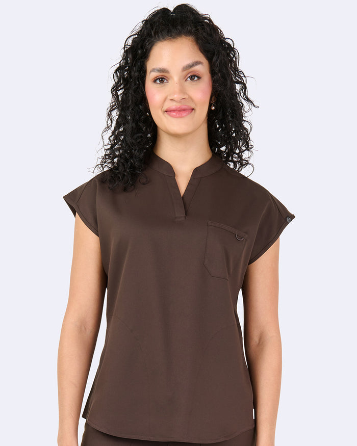 1189 Studio Dynamic Scrub Top