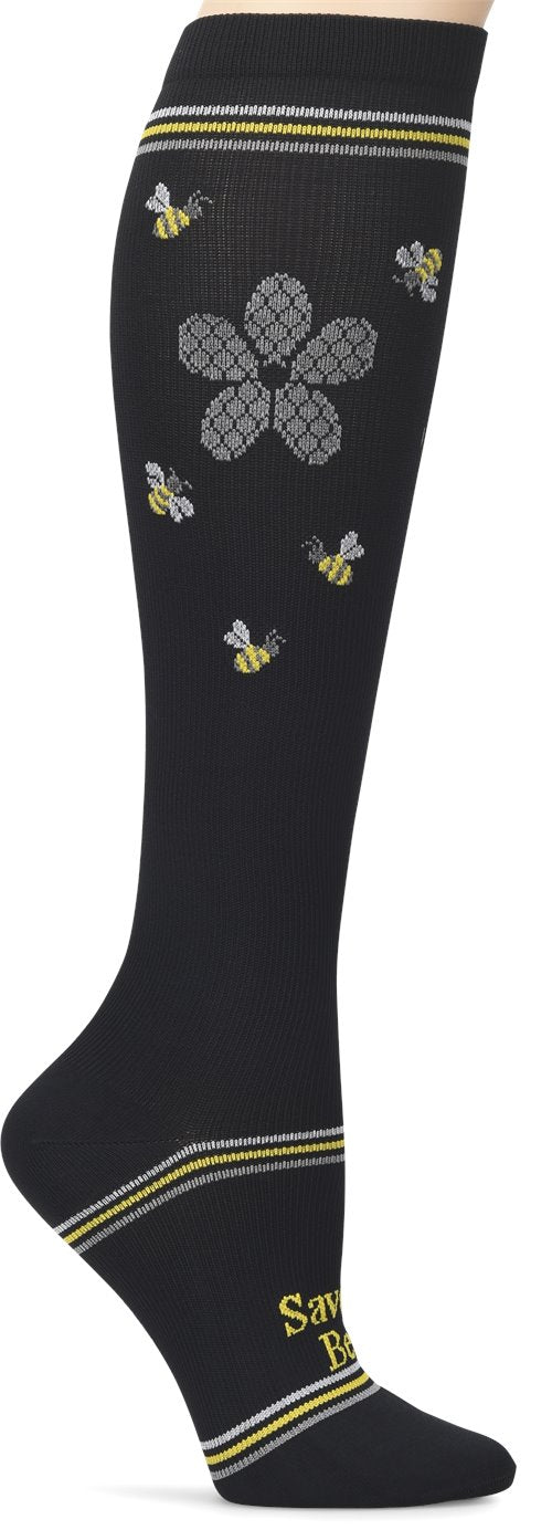 NA0057799 - Nurse Mates Compression Socks - Daisy Bees