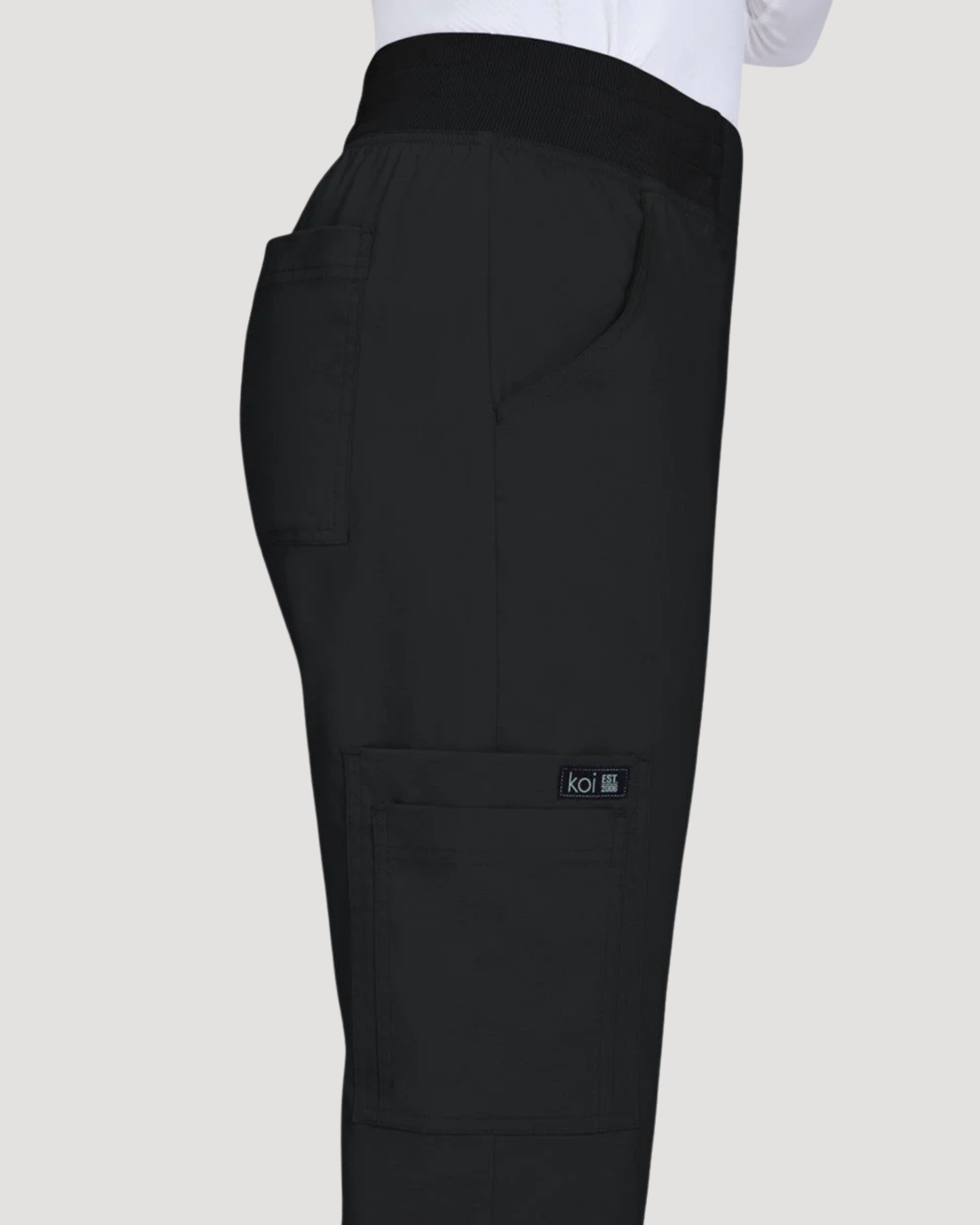 778 - Koi Basics Wrenlee Women's 6-Pocket Scrub Pant