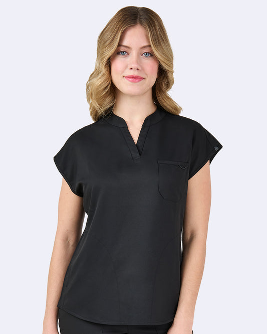 1189 Studio Dynamic Scrub Top
