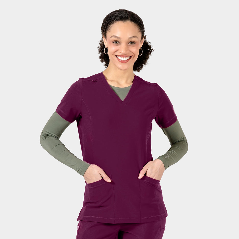 4801 Women’s V-Neck Top