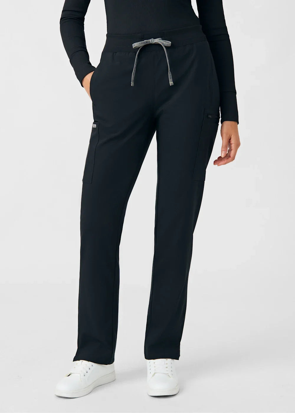 LB400 Women’s Straight-Leg Cargo Scrub Pants